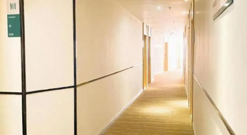 City Comfort Inn Guigang Pingnan Bus Station Jiangbin Park