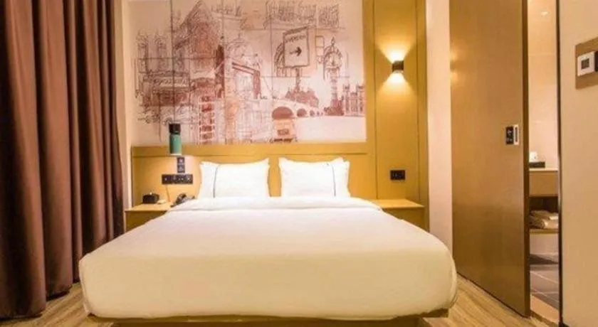 Bed in City Comfort Inn Guigang Pingnan Bus Station Jiangbin Park