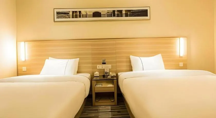 Bed in City Comfort Inn Guigang Pingnan Bus Station Jiangbin Park