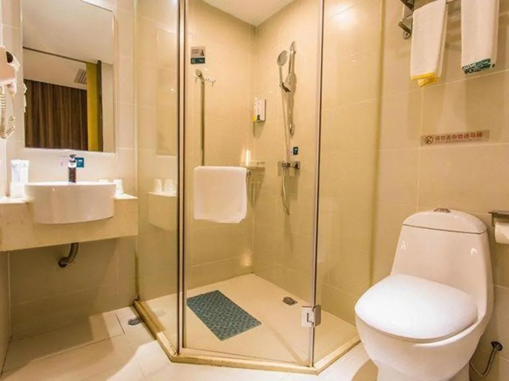 City Comfort Inn Guigang Pingnan Bus Station Jiangbin Park