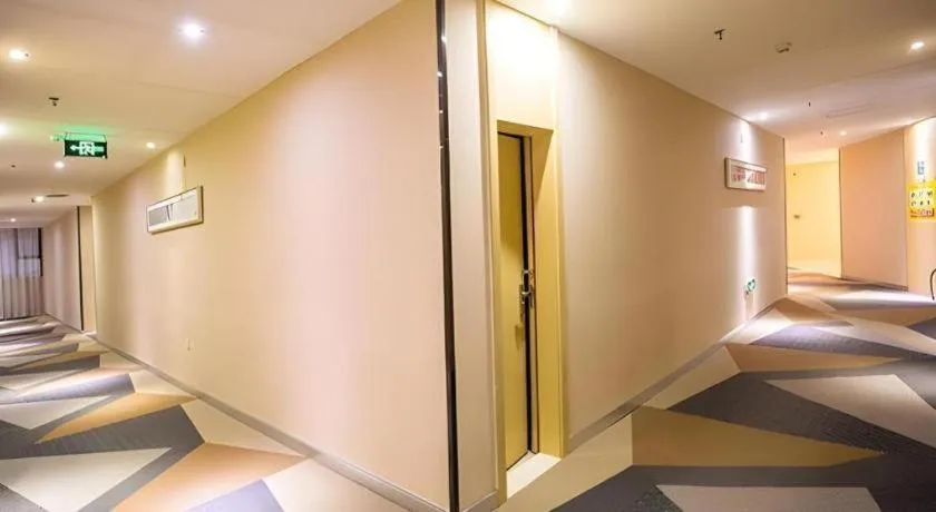 Bed in City Comfort Inn Guigang Pingnan Bus Station Jiangbin Park