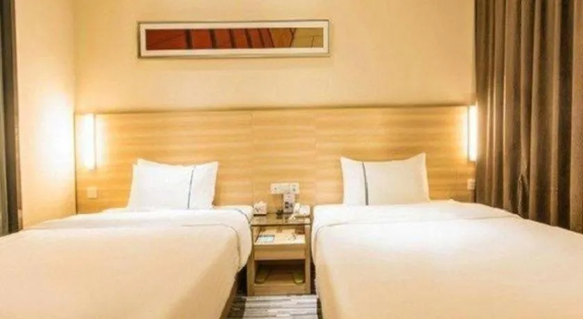 Bed in City Comfort Inn Guigang Pingnan Bus Station Jiangbin Park