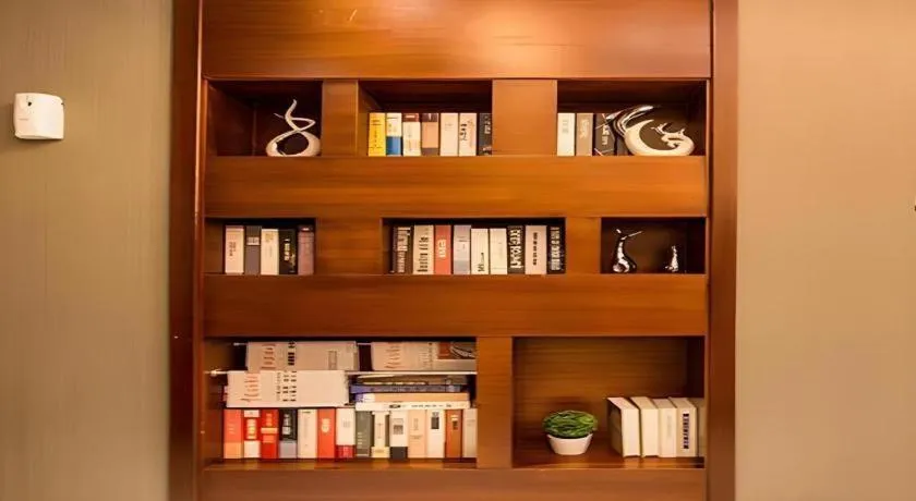 City Comfort Inn Guigang Pingnan Bus Station Jiangbin Park