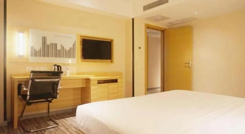 Bed in City Comfort Inn Zhanjiang Middle Renmin Avenue Dingsheng Square