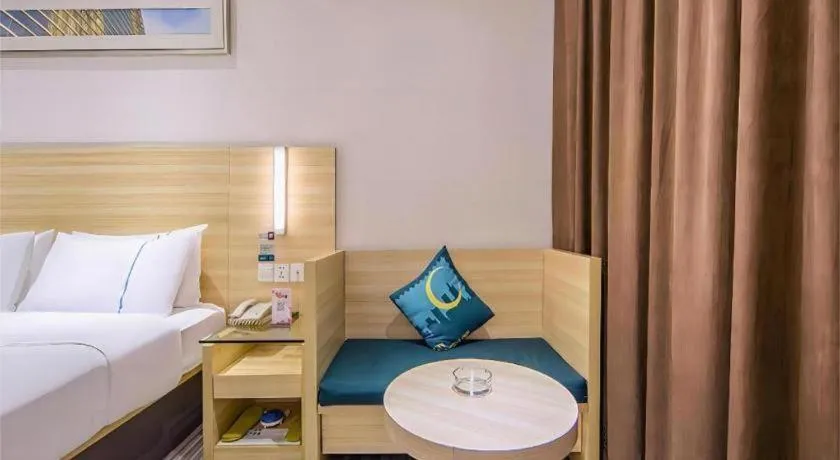 Bed in City Comfort Inn Zhanjiang Middle Renmin Avenue Dingsheng Square