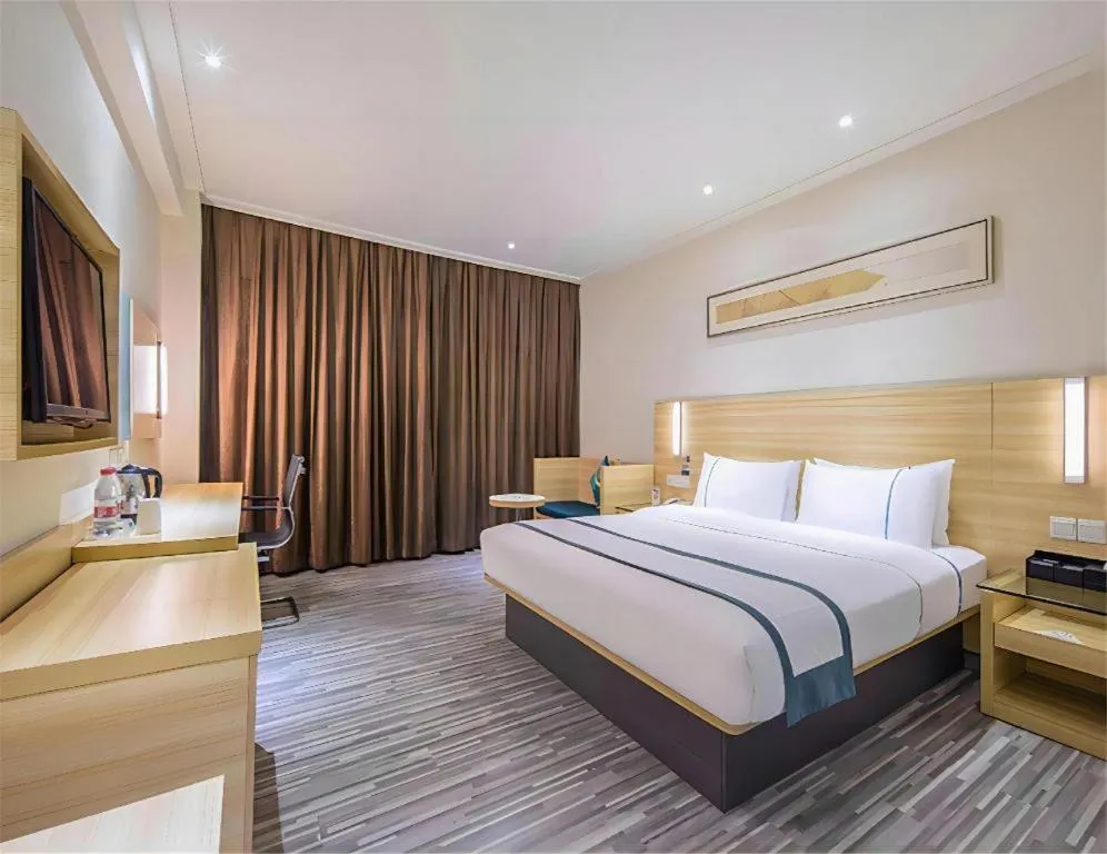 Bed in City Comfort Inn Zhanjiang Middle Renmin Avenue Dingsheng Square