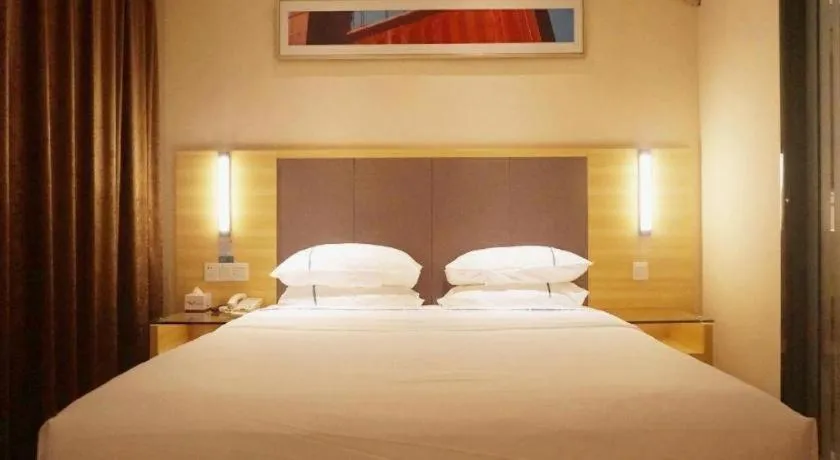 Bed in City Comfort Inn Zhanjiang Middle Renmin Avenue Dingsheng Square