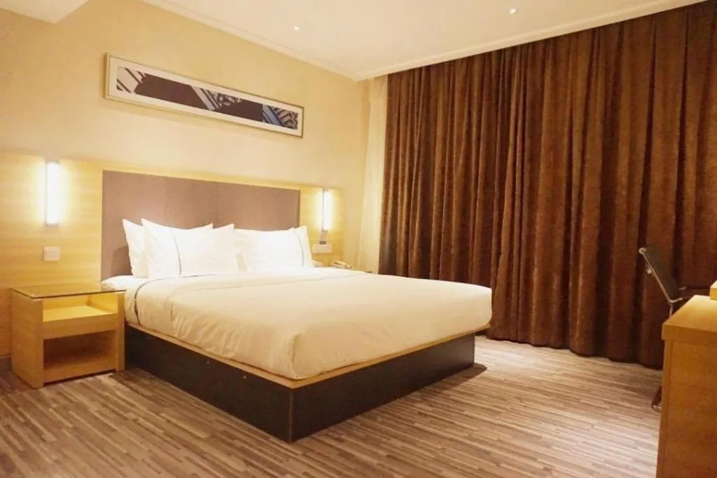 Bed in City Comfort Inn Zhanjiang Middle Renmin Avenue Dingsheng Square