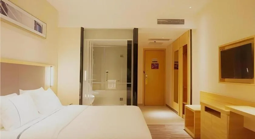 Bed in City Comfort Inn Zhanjiang Middle Renmin Avenue Dingsheng Square