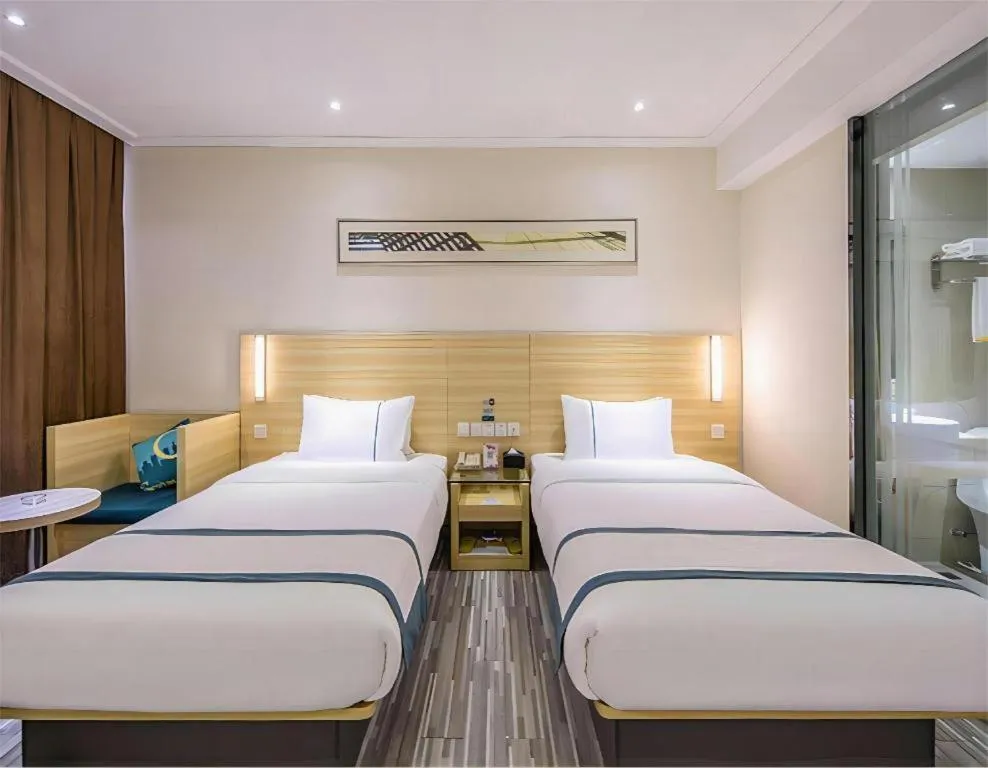 Bed in City Comfort Inn Zhanjiang Middle Renmin Avenue Dingsheng Square