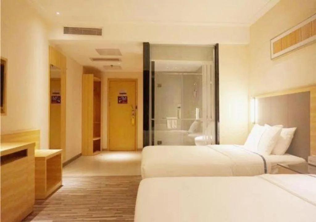 Bed in City Comfort Inn Zhanjiang Middle Renmin Avenue Dingsheng Square