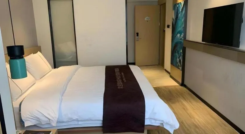 Bed in City Comfort Inn Guiyang North High Speed Railway Station