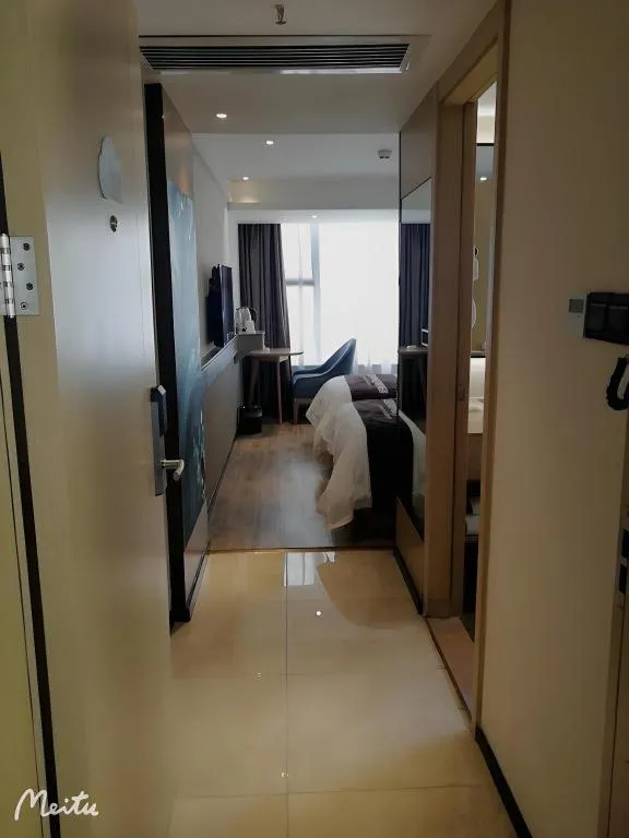 Bed in City Comfort Inn Guiyang North High Speed Railway Station