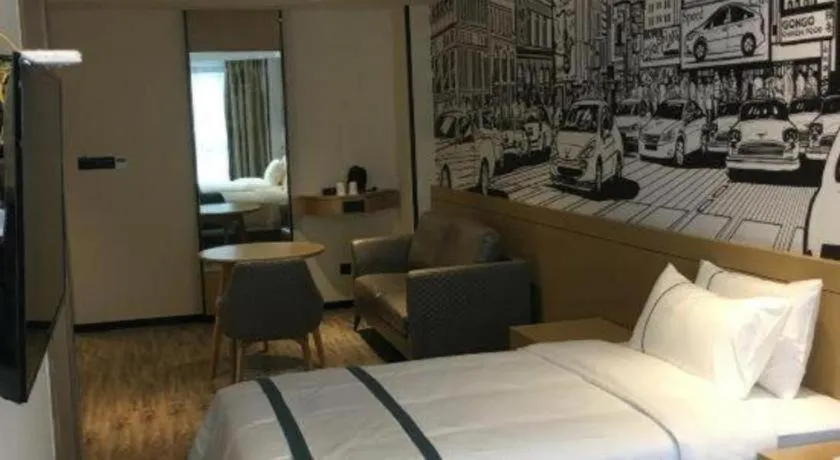 Bed in City Comfort Inn Zunyi Wuchuan