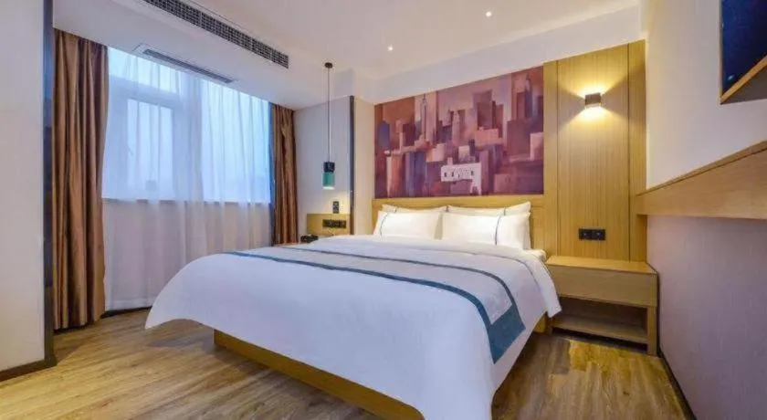 Bed in City Comfort Inn Zunyi Wuchuan
