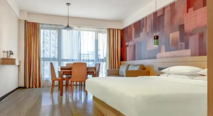 Bed in City Comfort Inn Zunyi Wuchuan