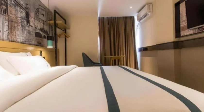 Bed in City Comfort Inn Nanning Shuangyong Road Guangxi Medical University