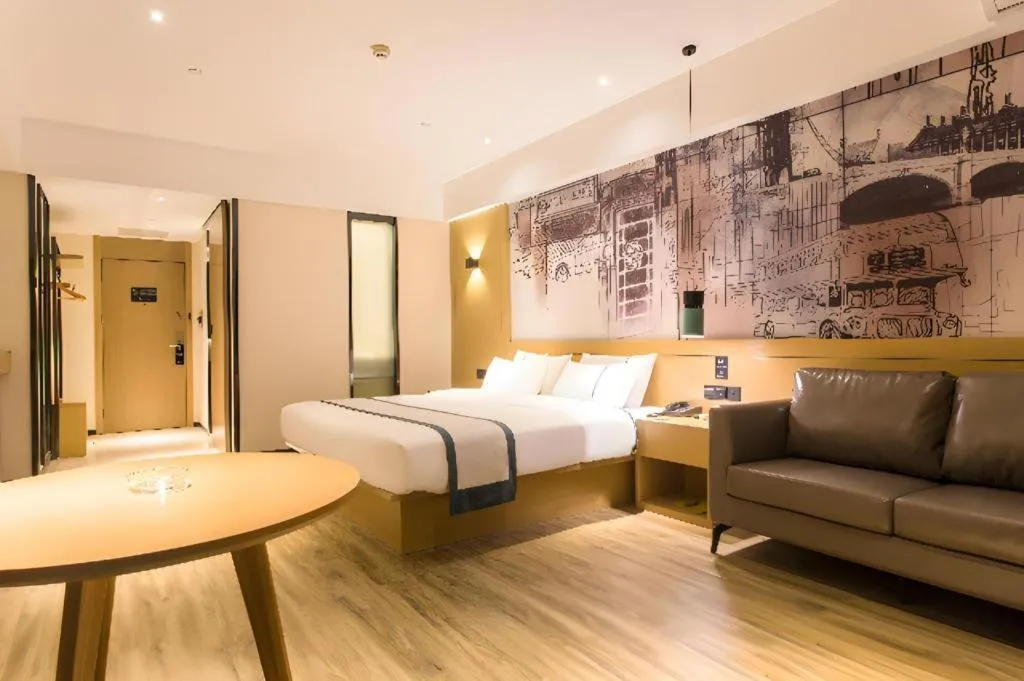 Bed in City Comfort Inn Nanning Kede Zoo Qingchuan Metro Station