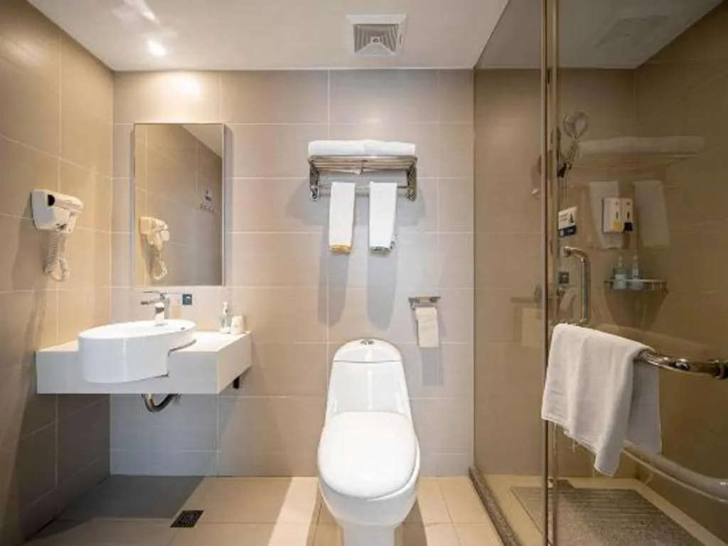 City Comfort Inn Lichuan Railway Station Tenglong Cave