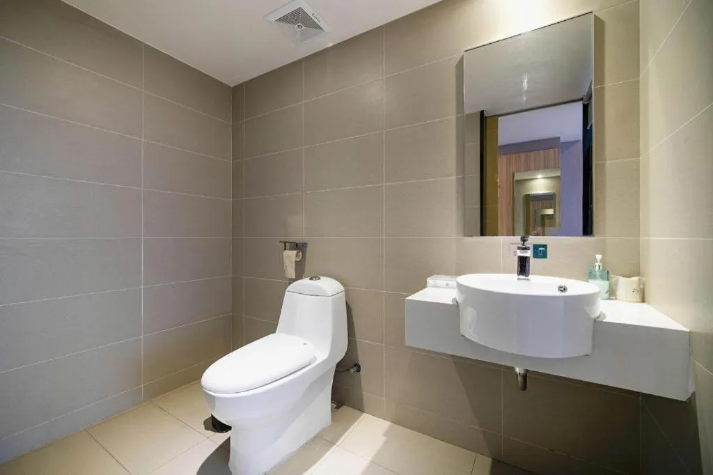 City Comfort Inn Lichuan Railway Station Tenglong Cave