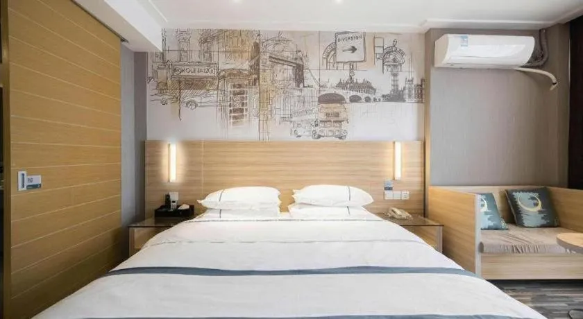 Bed in City Comfort Inn Lichuan Railway Station Tenglong Cave