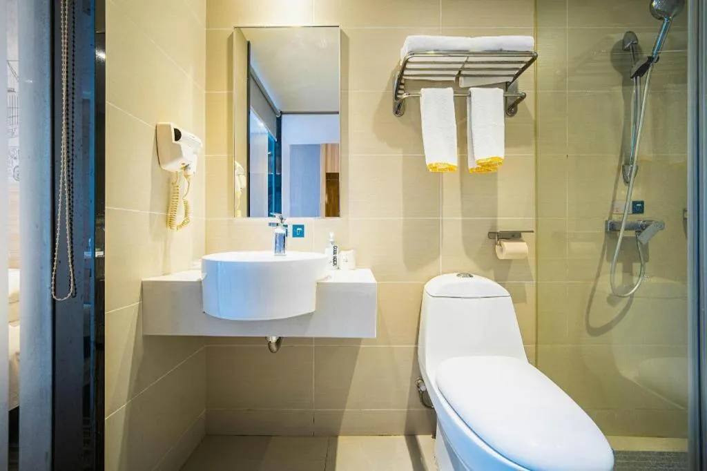 City Comfort Inn Lichuan Railway Station Tenglong Cave