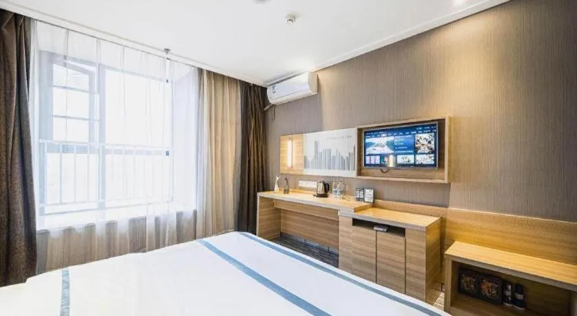 Bed in City Comfort Inn Lichuan Railway Station Tenglong Cave