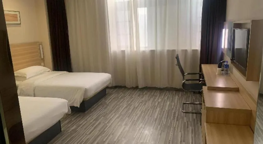 Bed in City Comfort Inn Wuhan Guanggu Finance Port