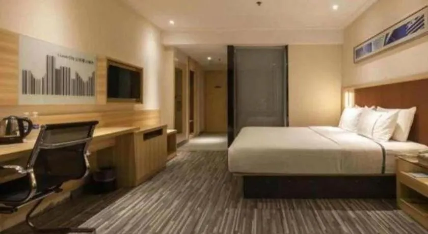Bed in City Comfort Inn Wuhan Guanggu Finance Port