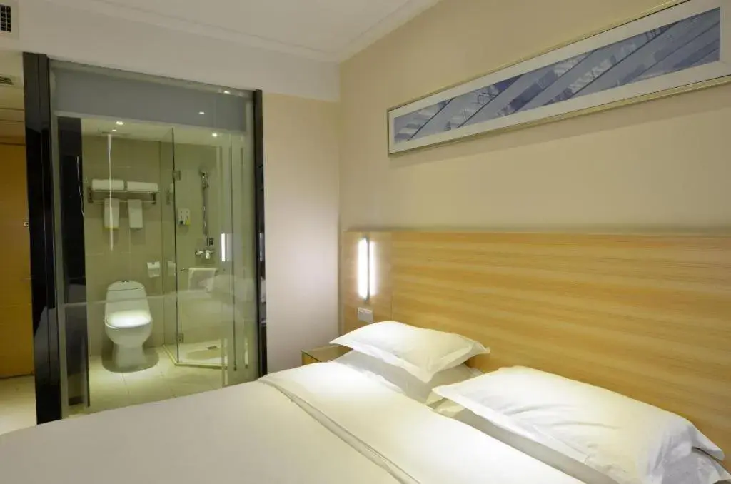 Bed in City Comfort Inn Wuhan Guanggu Finance Port Bed in City Comfort Inn Wuhan Guanggu Finance Port