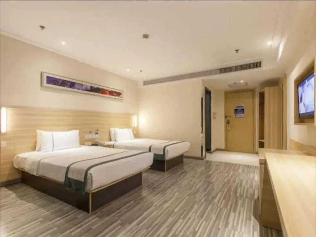 Bed in City Comfort Inn Wuhan Guanggu Finance Port