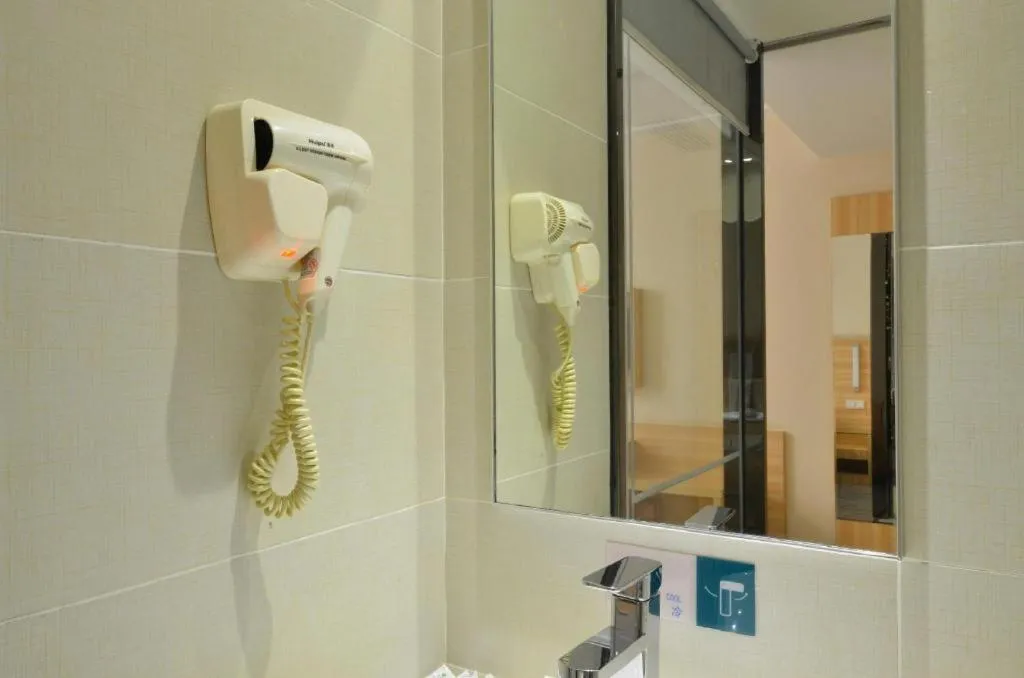 City Comfort Inn Wuhan Guanggu Finance Port