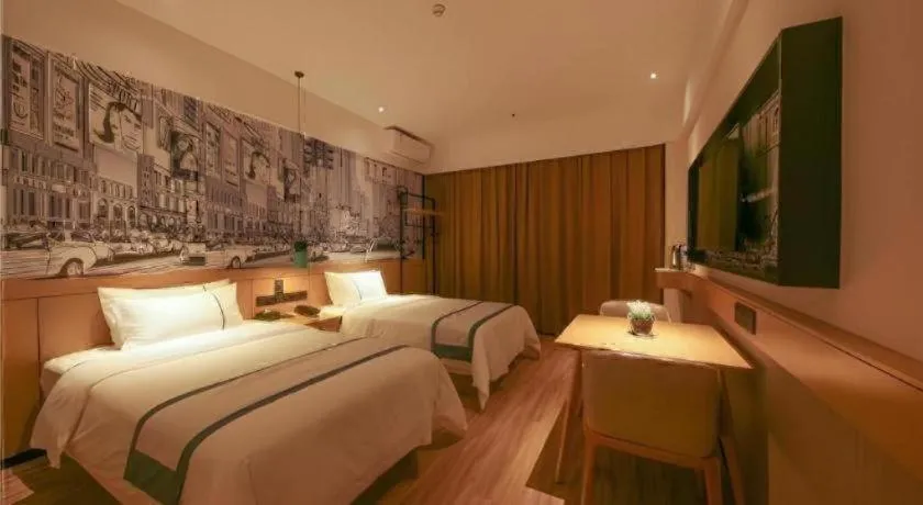 Bed in City Comfort Inn Dongguan Tangxia Garden Street