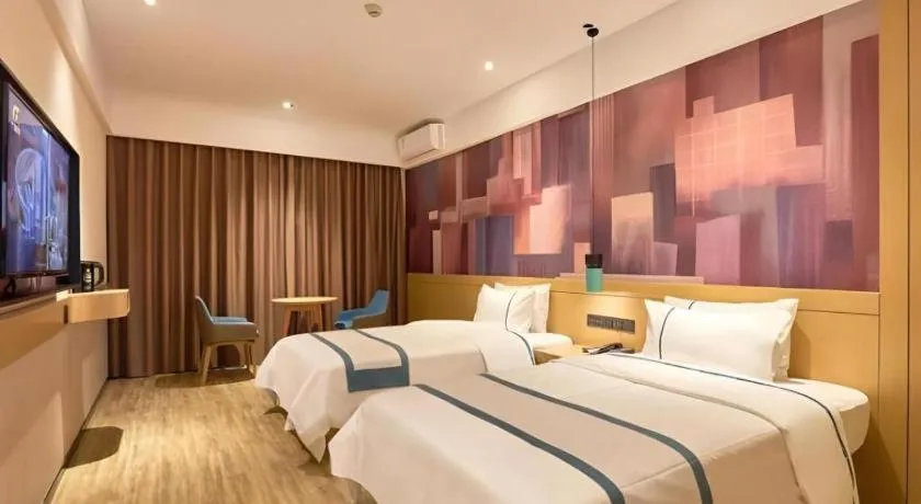 Bed in City Comfort Inn Liuzhou Wuling Liutai Road