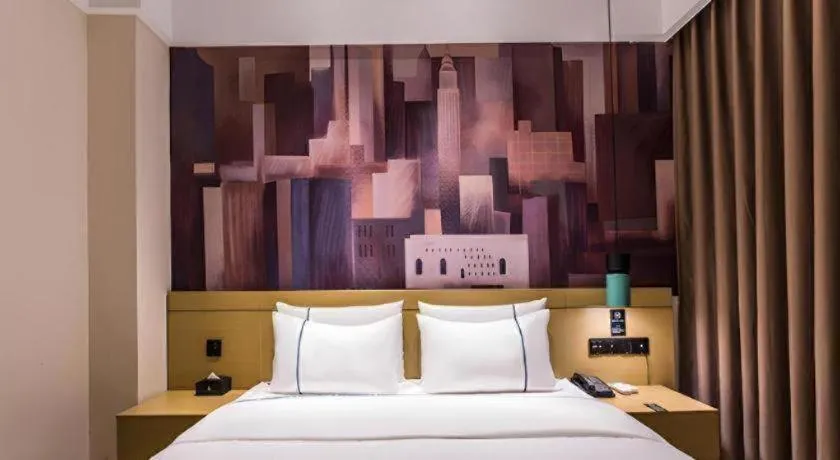 Bed in City Comfort Inn Liuzhou Wuling Liutai Road