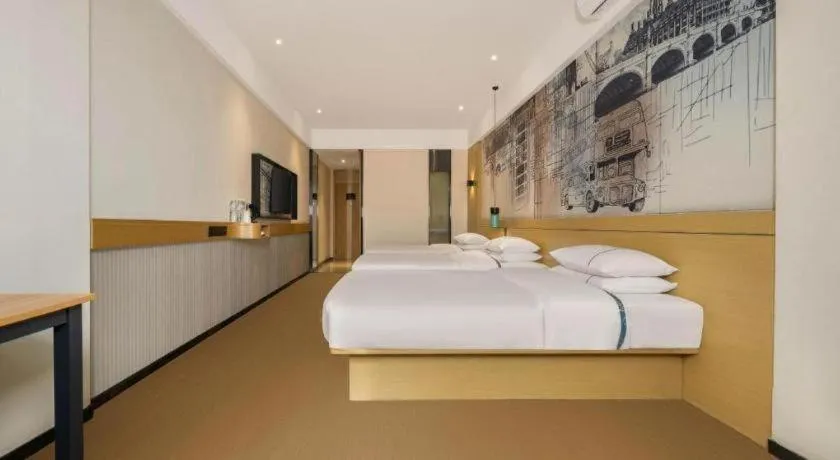 Bed in City Comfort Inn Liuzhou Wuling Liutai Road