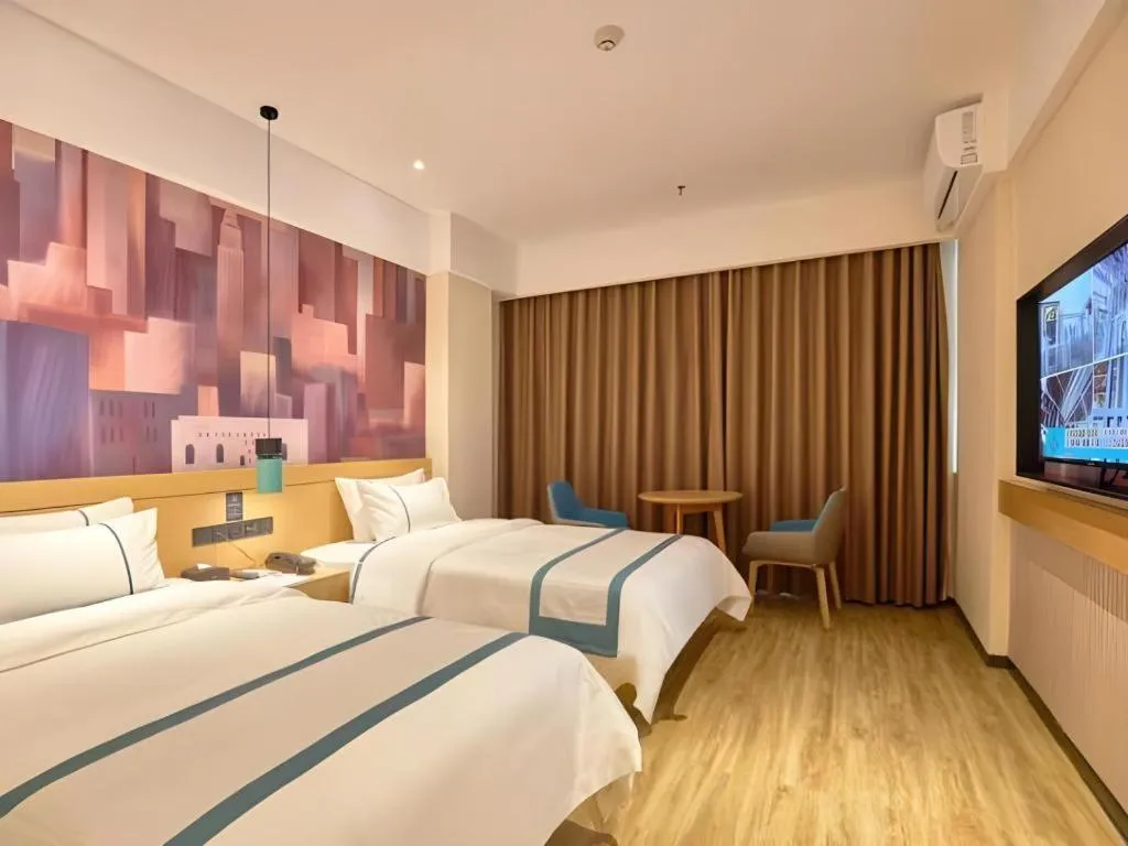 Bed in City Comfort Inn Liuzhou Wuling Liutai Road
