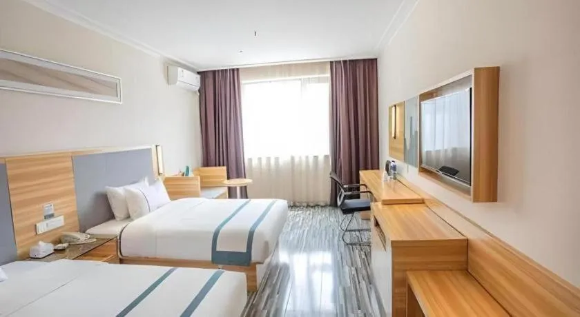Bed in City Comfort Inn Changsha Yuelu Mountain Hunan University Central South University