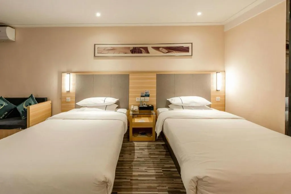 Bed in City Comfort Inn Hechi Yizhou Bus Terminal