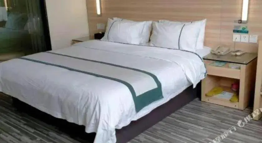 Bed in City Comfort Inn Nanning Wuming Xiangshan Avenue Bed in City Comfort Inn Nanning Wuming Xiangshan Avenue