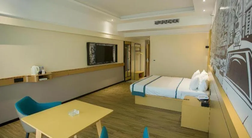 Bed in City Comfort Inn Huizhou Longmen