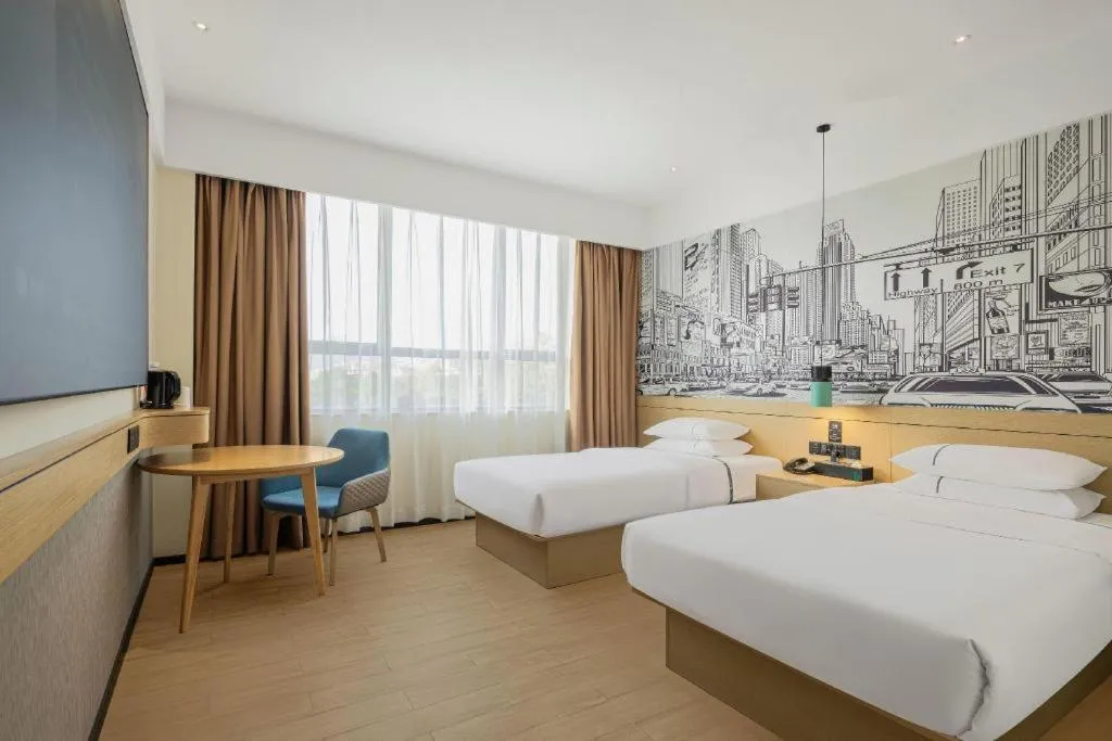 Bed in City Comfort Inn Huizhou Longmen