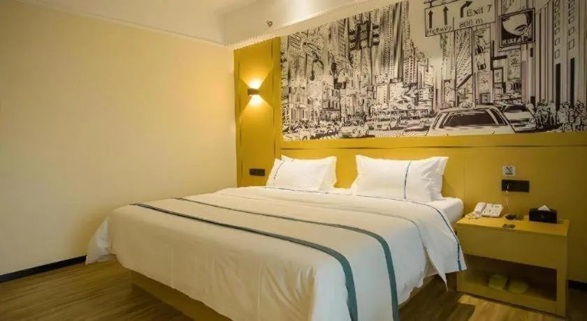 Bed in City Comfort Inn Huizhou Longmen