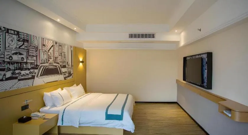 Bed in City Comfort Inn Huizhou Longmen
