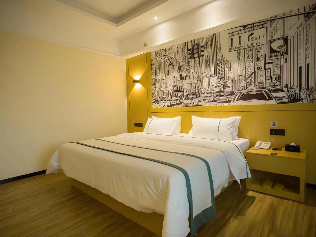 Bed in City Comfort Inn Huizhou Longmen
