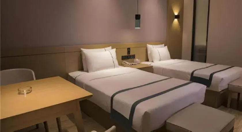 Bed in City Comfort Inn Hainan Tunchang Changsheng Road Bed in City Comfort Inn Hainan Tunchang Changsheng Road