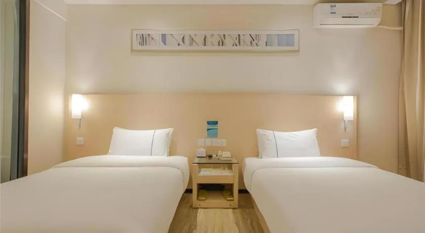 Bed in City Comfort Inn Nanning Dancun Road