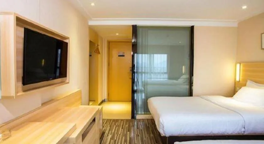 Bed in City Comfort Inn Guilin North High Speed Railway Station Square