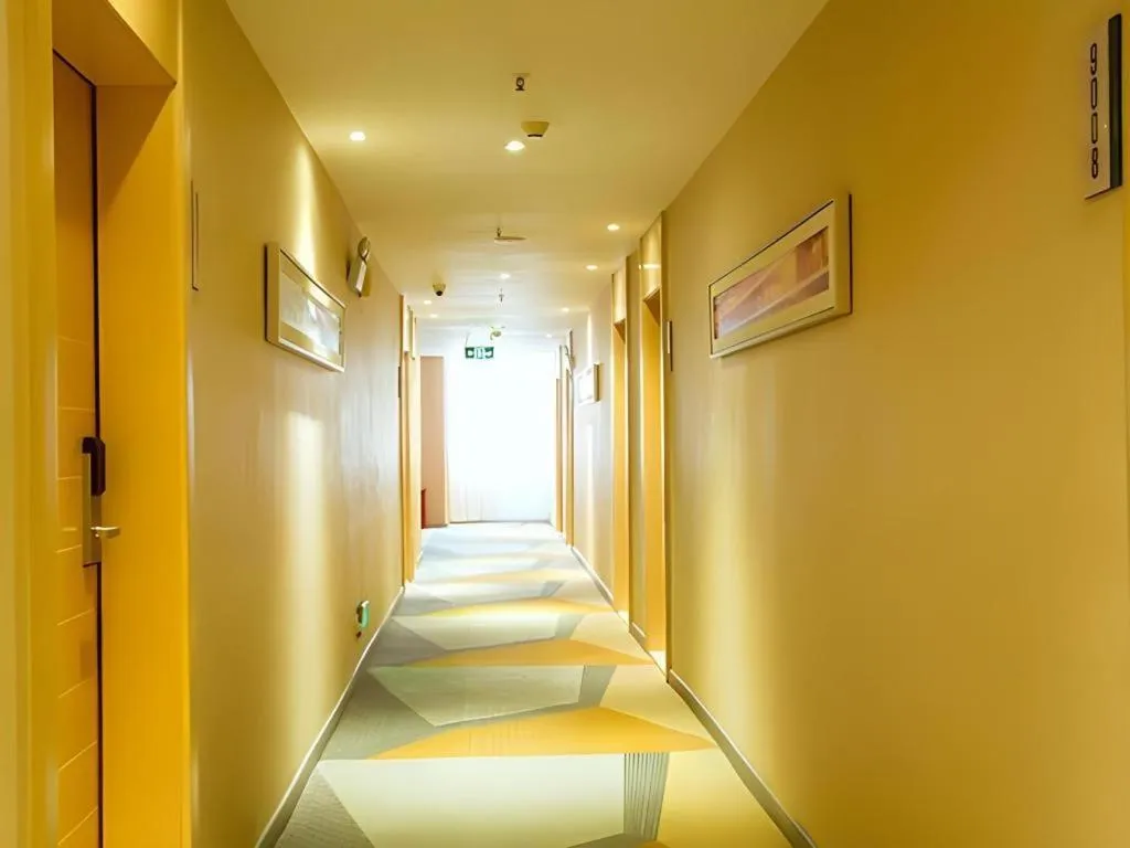 City Comfort Inn Guilin North High Speed Railway Station Square