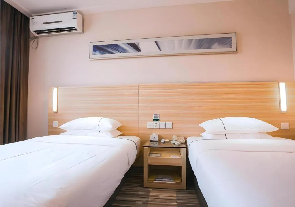 Bed in City Comfort Inn Changsha Wuyi Avenue Yingbin Road